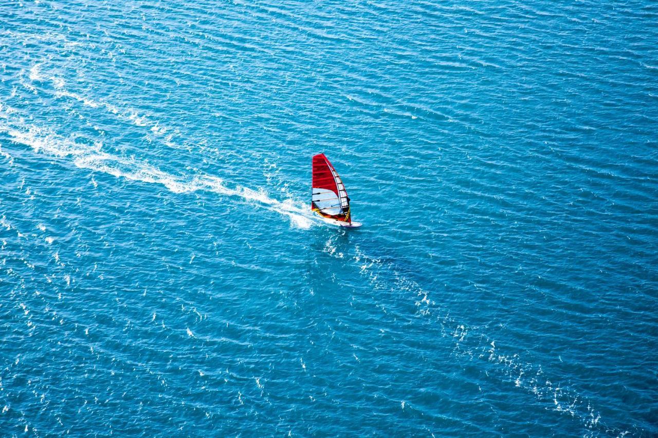 Avani Plus Fares Maldives Resort - 50 Percent Off On Seaplane Transfer For Minimum Stay Of 3 Nights And More For Stays Until 31 October 2025 Kendhoo 外观 照片