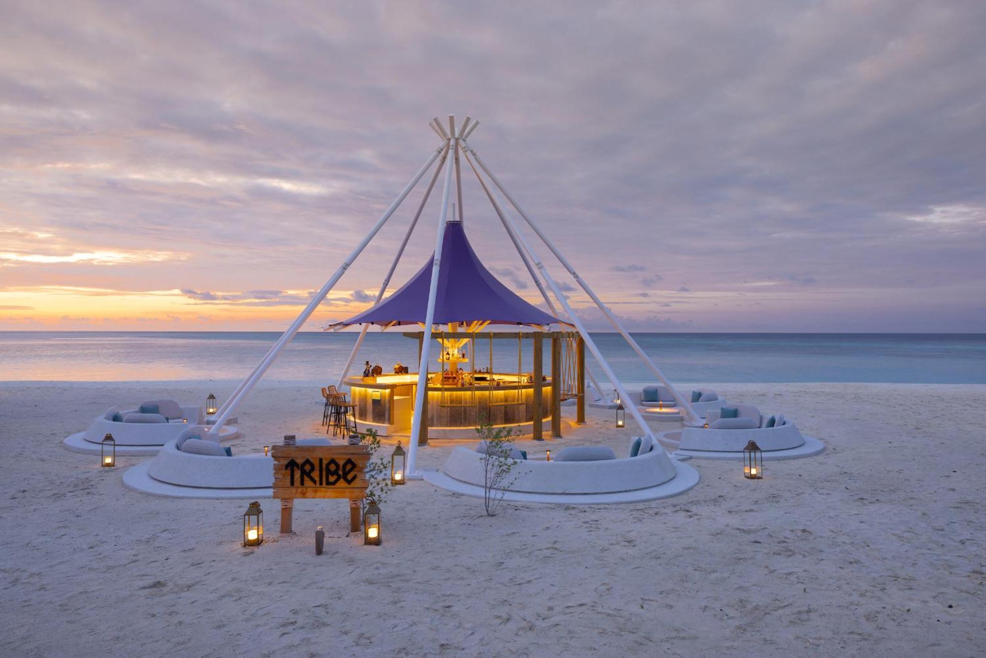 Avani Plus Fares Maldives Resort - 50 Percent Off On Seaplane Transfer For Minimum Stay Of 3 Nights And More For Stays Until 31 October 2025 Kendhoo 外观 照片