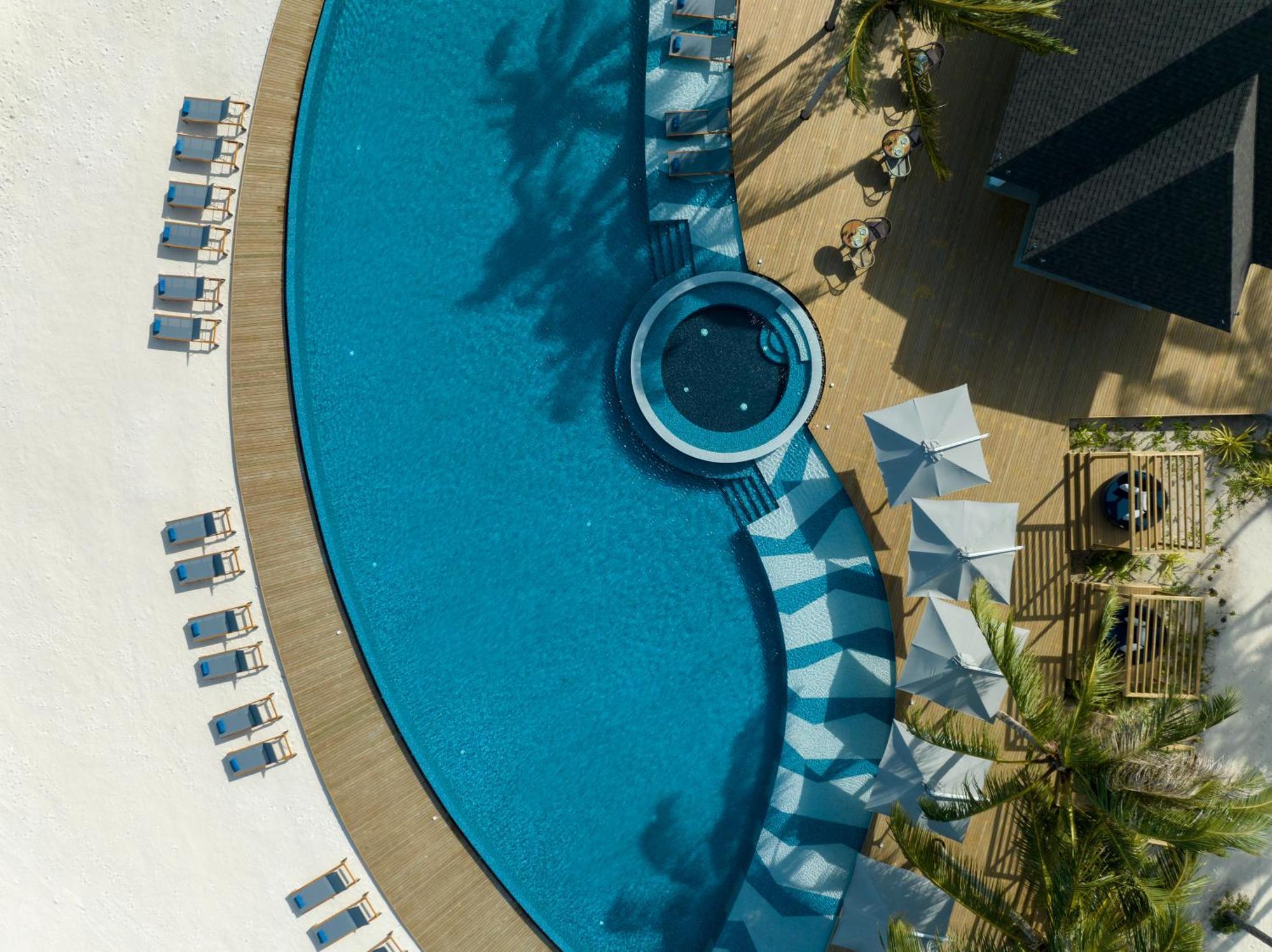 Avani Plus Fares Maldives Resort - 50 Percent Off On Seaplane Transfer For Minimum Stay Of 3 Nights And More For Stays Until 31 October 2025 Kendhoo 外观 照片
